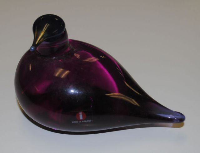 Iittala Glass Bird by Glass Artist, Oiva Toikka.  Signed "O. Toikka, Nuutajarvi, IT."