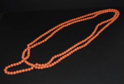 Lady's Coral Necklace
