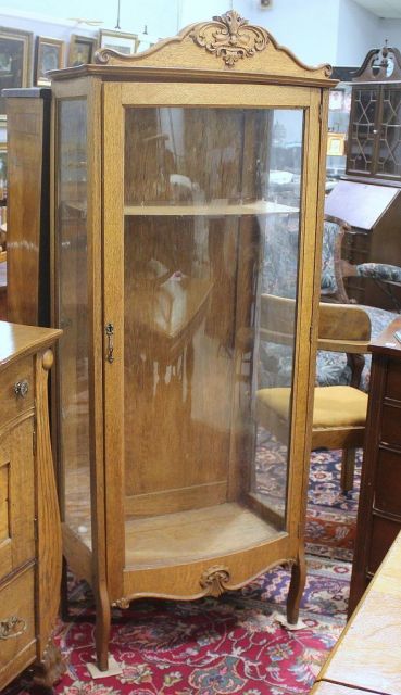 Oak Curved Glass Single Door Curio with Carved Old Man Winter Face