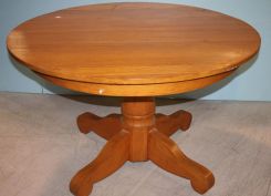 Round Oak Dining Table