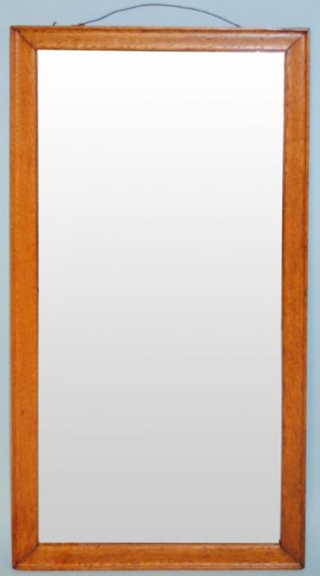 Oak Frame w/Mirror