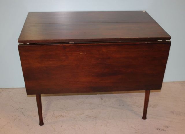 20th Century Mahogany Drop Leaf Table