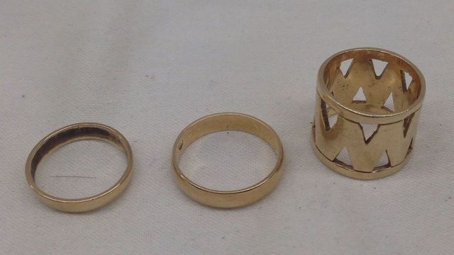 Three 10-14KT yellow gold lady's cast bands