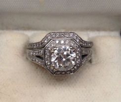 18K bridal set, approx. 1 carrat diamond