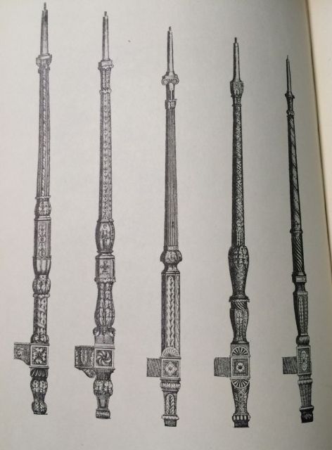 Sheraton Bed Pillars