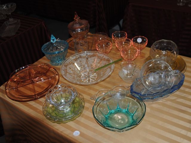 30 Pieces of Depression Glass
