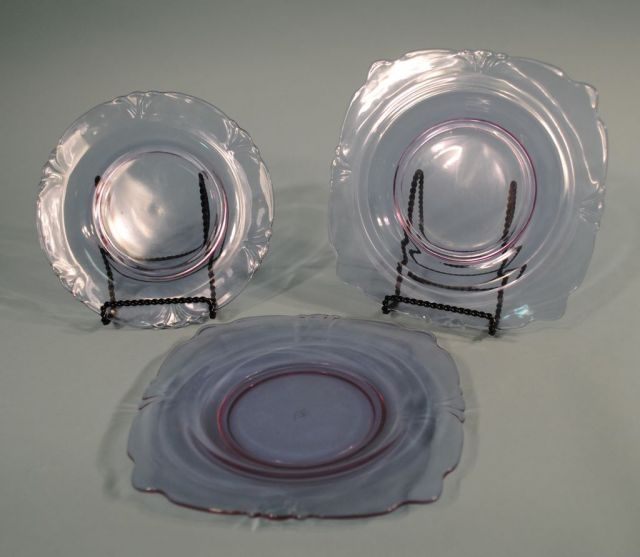 Three Heisey Alexandrite "Empress" Plates