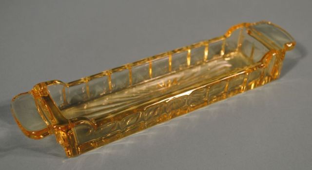 Heisey Sahara "Narrow Flute" Domino Sugar Tray