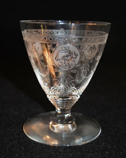 8 Heisey "Pied Piper" Oyster Cocktail Stems