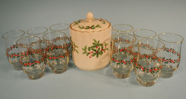 Lenox "Holiday" Cookie Jar w/10 Tumblers