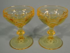 2 Heisey Sahara "Old Sandwich" Champagne Stems